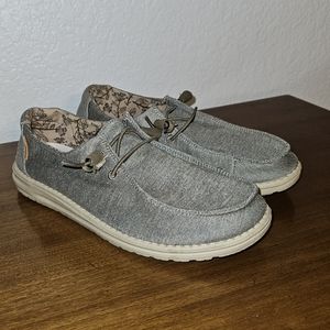 Hey Dude Wendy Woman's size 8